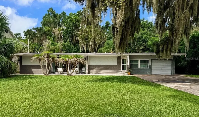 46 Palm Dr, FL