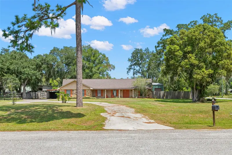 27907 Quail View Ln, FL