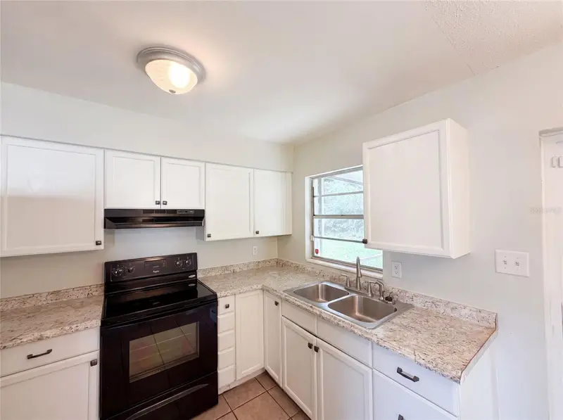 1735 Jefferson Dr, FL