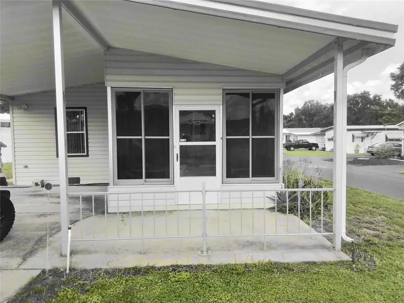 915 Mark Rd, FL