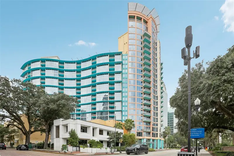 322 E Central Blvd #806, FL