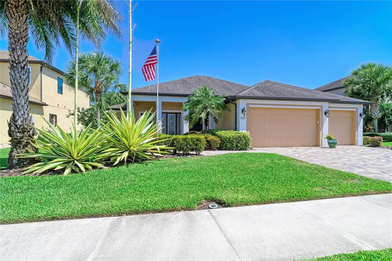 517 Chantilly Trl, FL