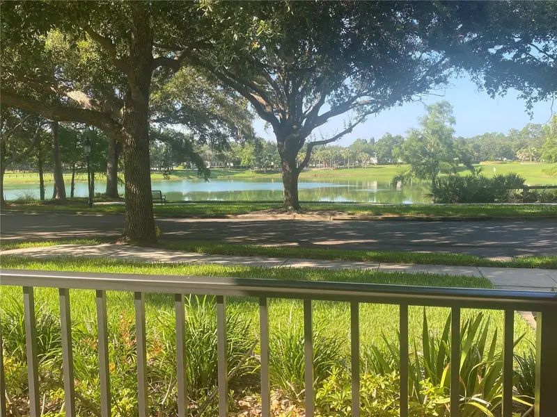 108 W Lake Victoria Cir, FL