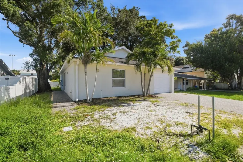 2303 Bahia Vista St, FL