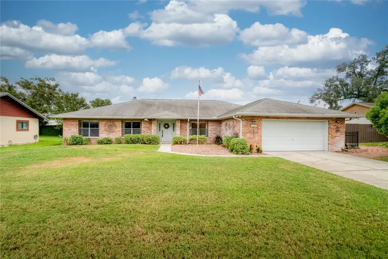 5519 Lake Mary Jess Shores Ct, FL