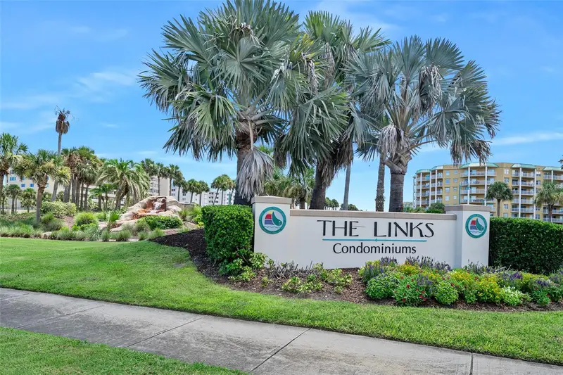 4670 Links Village Dr #B606, FL