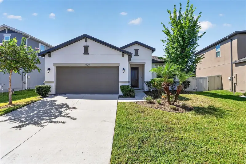 13520 Palmera Vista Dr, FL