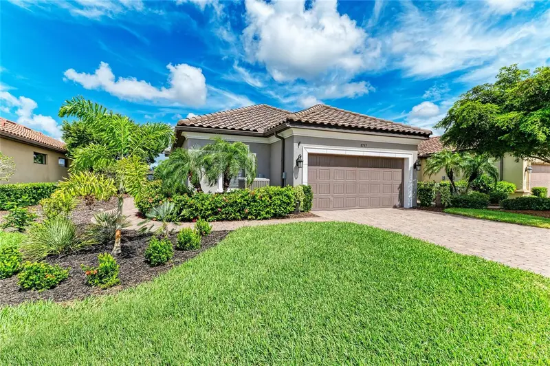 8737 Bellussi Dr, FL