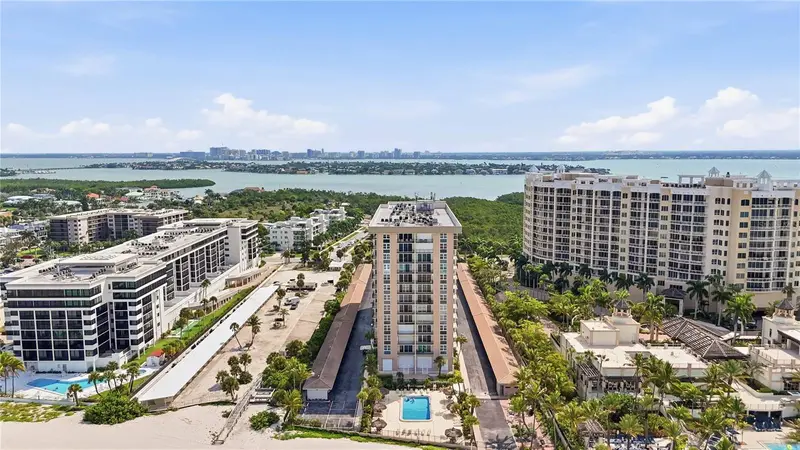 1212 Ben Franklin Dr #1205, FL