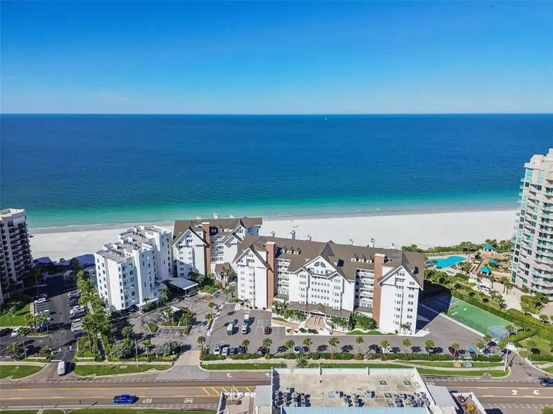 1582 Gulf Blvd #1106, FL