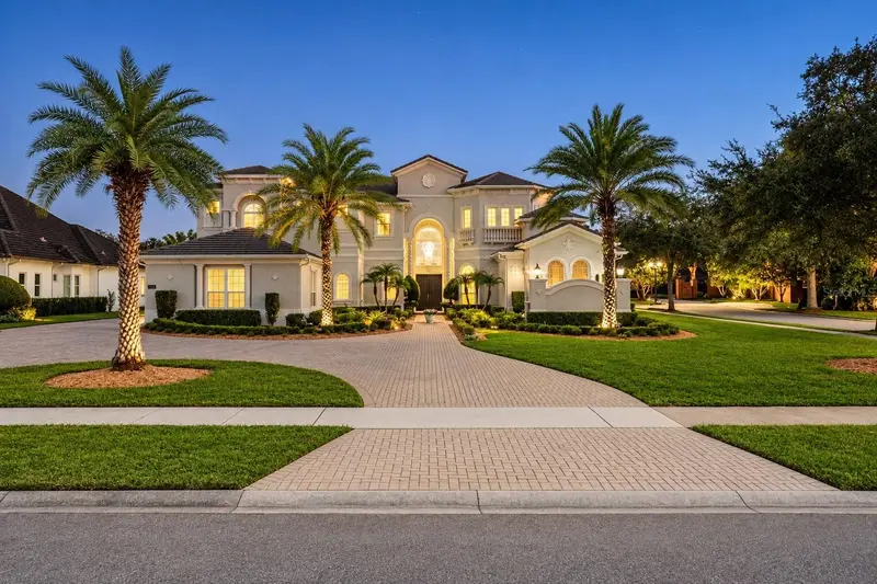 Windsor Hill listing