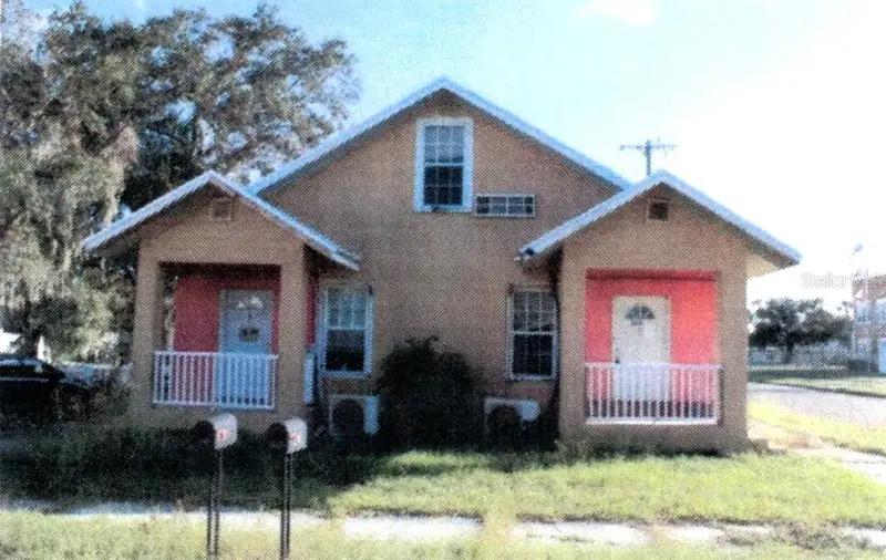 225 W Effie St, FL