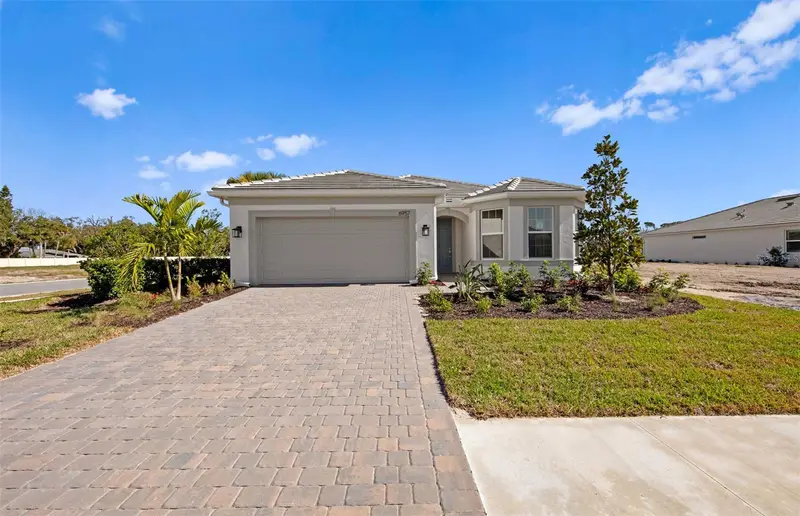 6990 Minneola Ct, FL