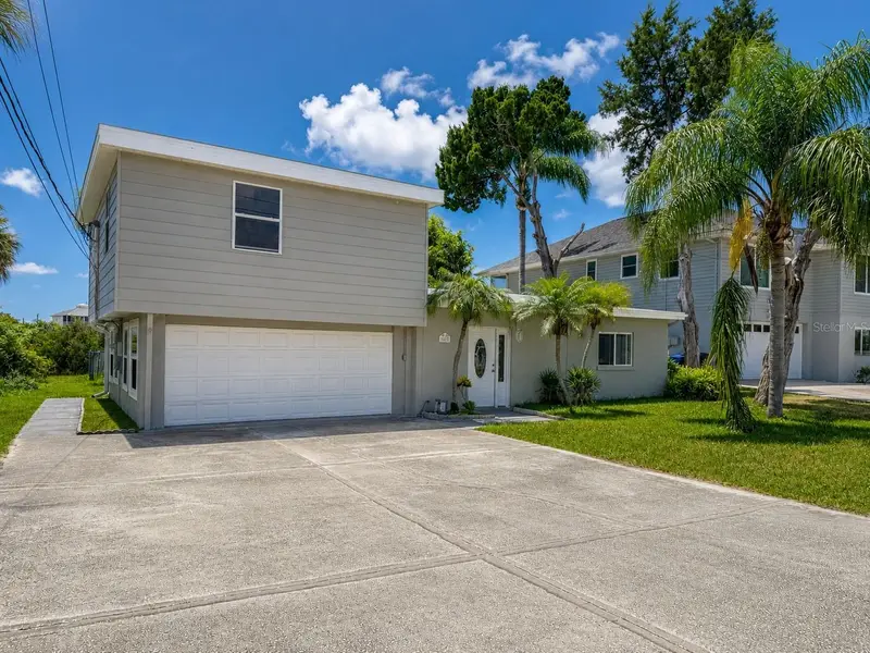 4824 Limestone Dr, FL