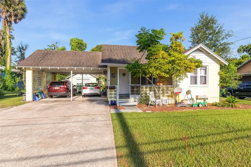 220 N Adelle Ave, FL