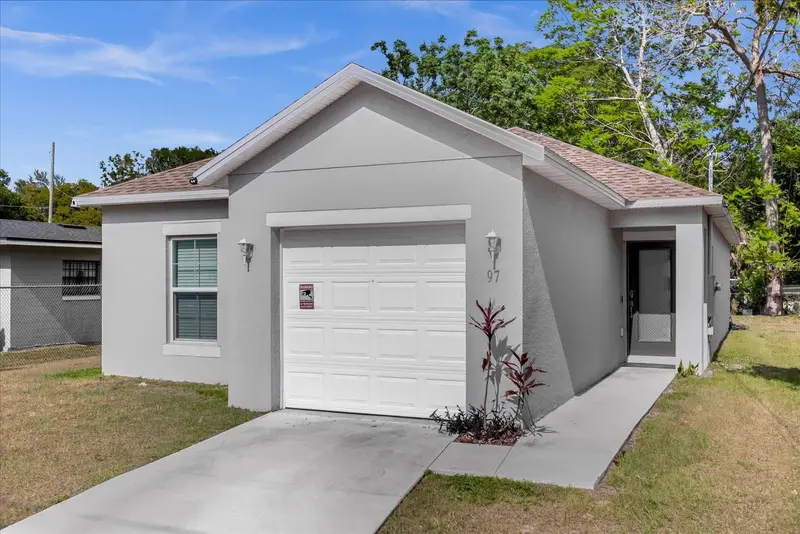 97 N Goldwyn Ave, FL