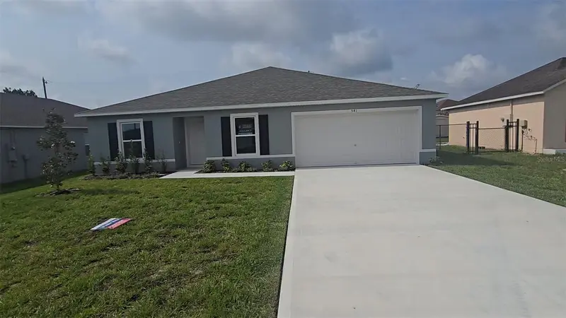 541 Lakeview Ct, FL