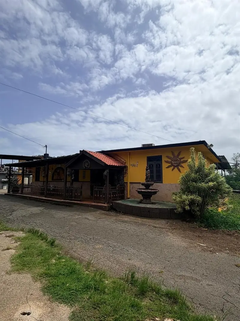 Carr 690 Km 3.2 Bo Sabana Hoyos, PR