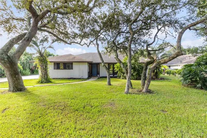 530 Club House Blvd, FL