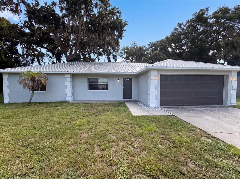 1719 Needle Palm Dr, FL