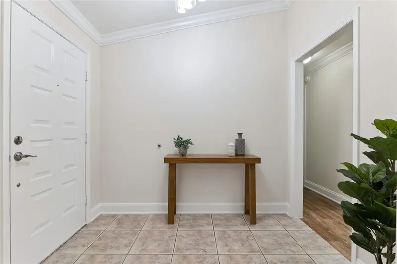 2450 Dresden Trl, FL