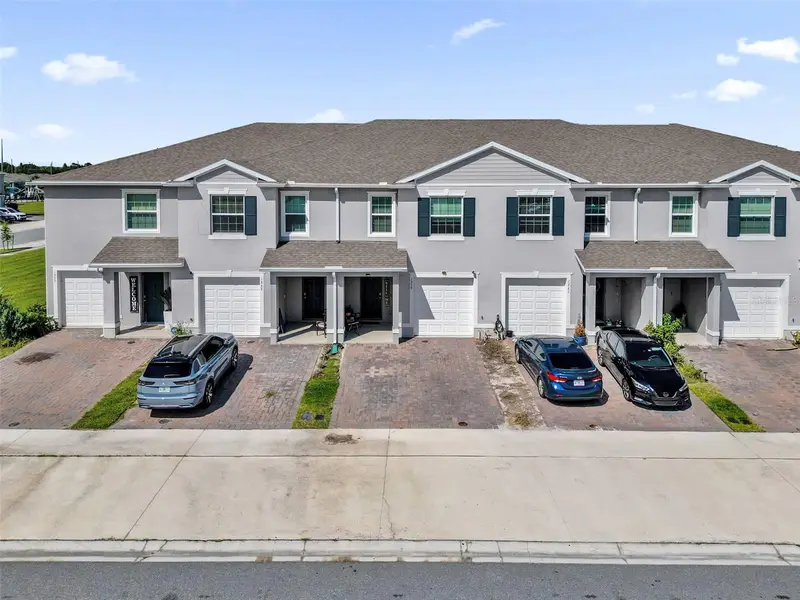 1359 Isleta Loop, FL