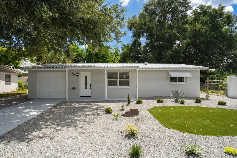 2187 Dixie Garden Loop, FL