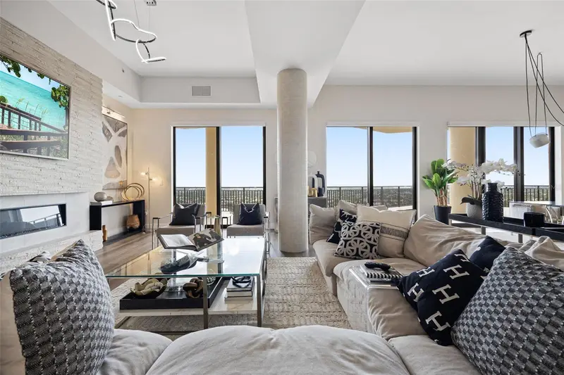 14300 Riva Del Lago Dr #2104, FL
