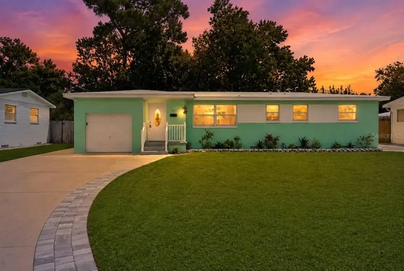2125 W Lou Dr, FL