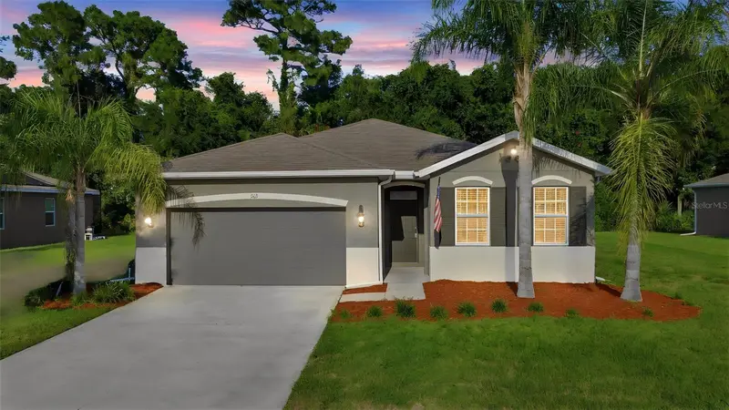 463 River Square Ln, FL