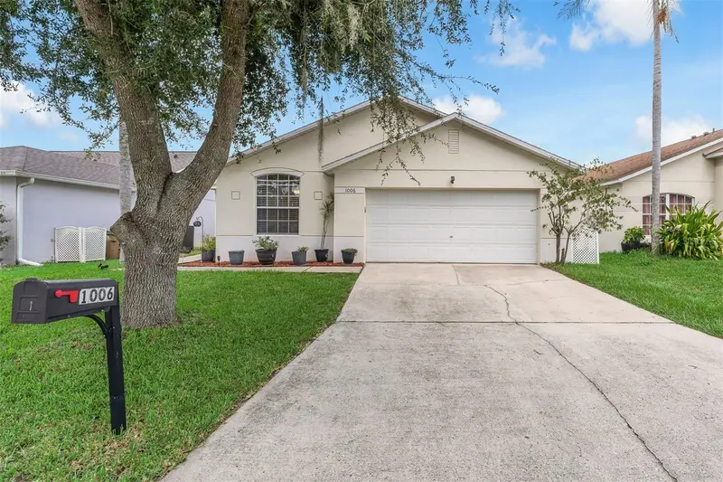 1006 Clear Creek Cir, FL