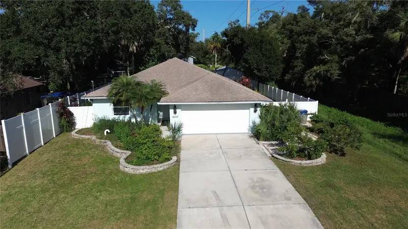 4557 Worcester Rd, FL