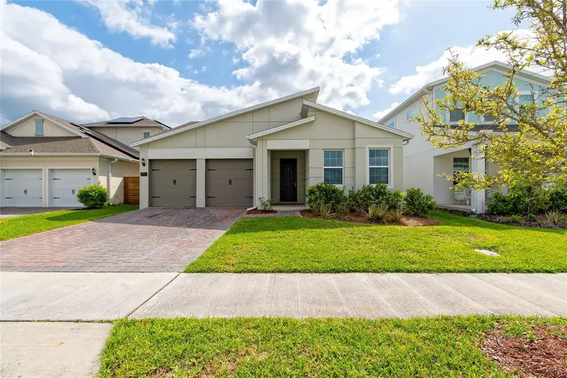 14815 Milfoil Ave, FL