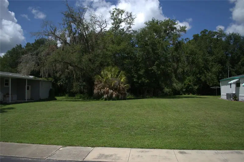 Muller Dr, FL