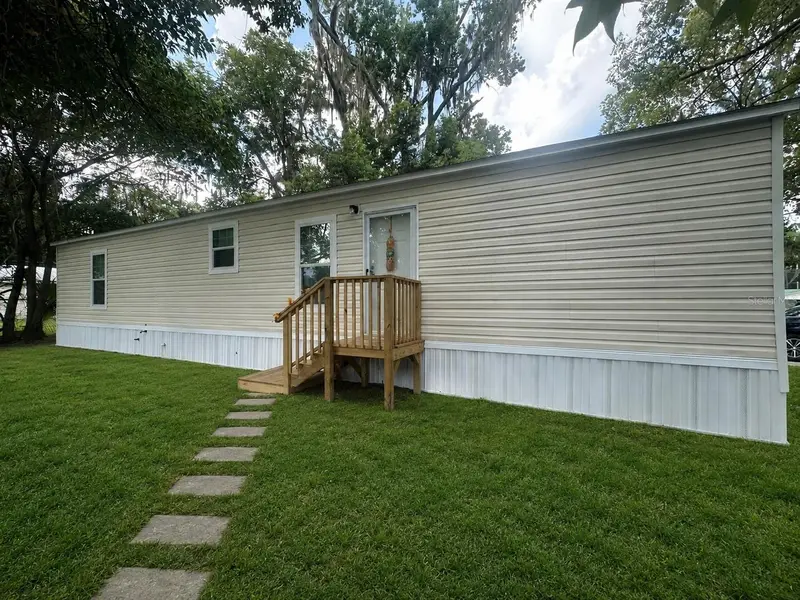 862 Ne Coldwater Ave, FL