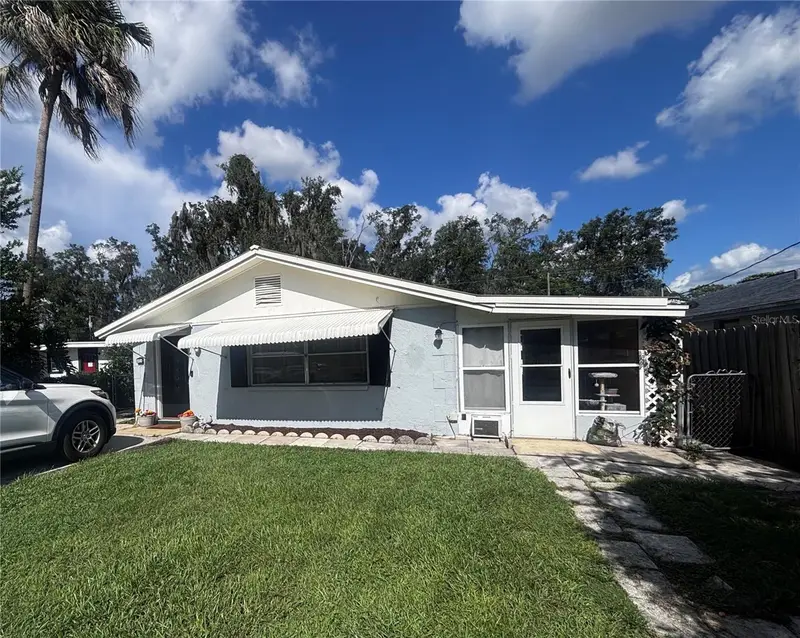 4824 8th St, FL