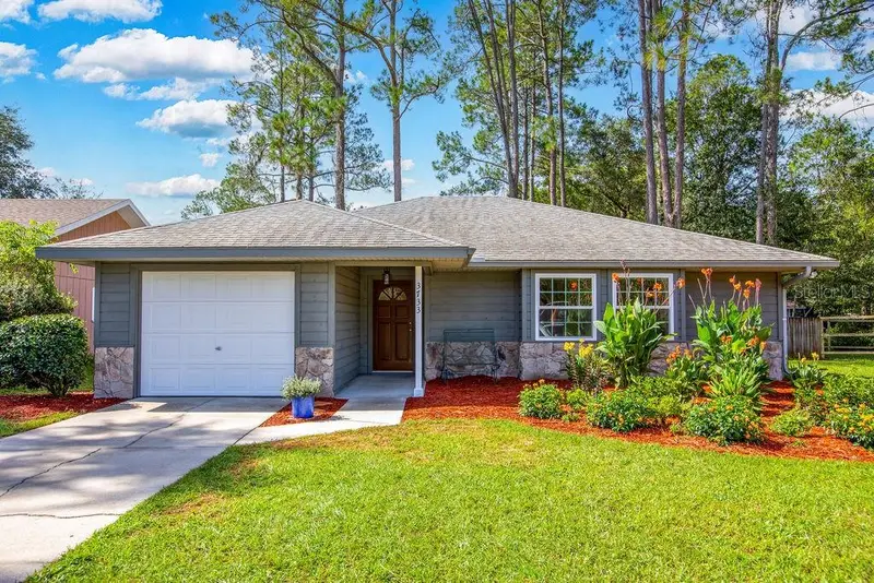 3733 Nw 62nd Pl, FL