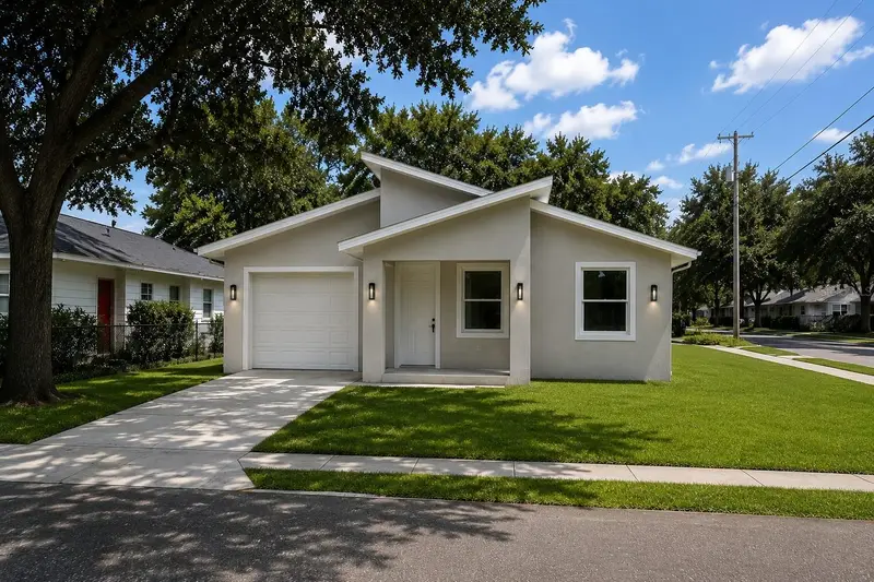3701 E Ida St, FL