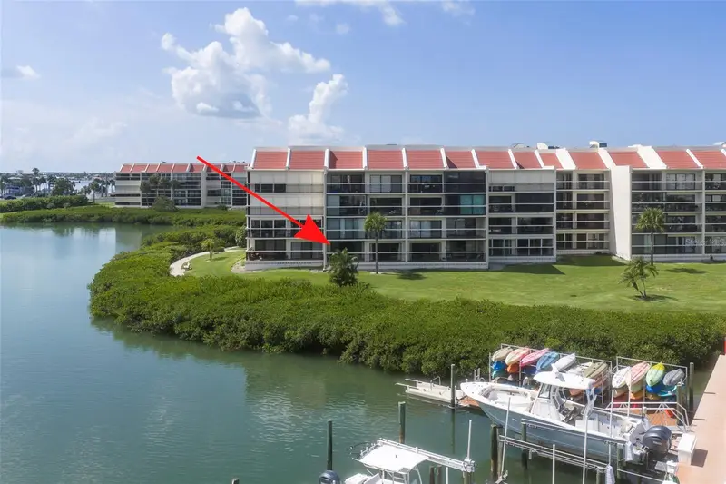 7903 Sailboat Key Blvd S #102, FL