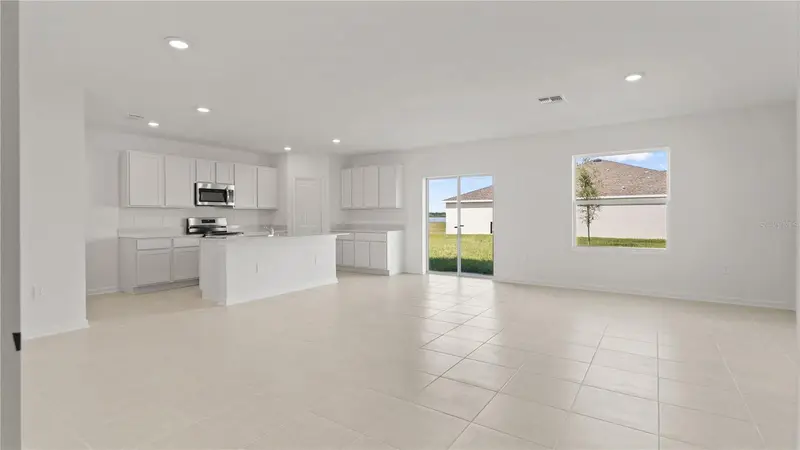 2465 Hallow Garden Rd, FL