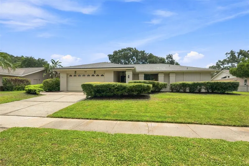 550 Palmdale Dr, FL
