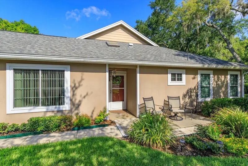 678 Scarlet Oak Cir #114, FL