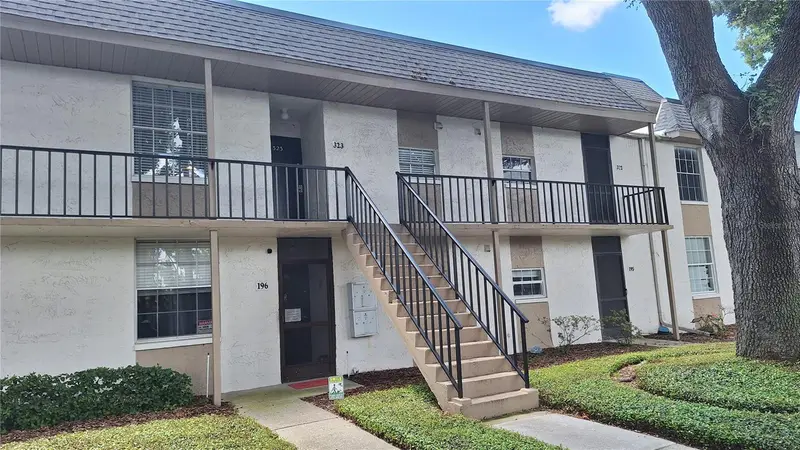 809 Russell Ln #323, FL
