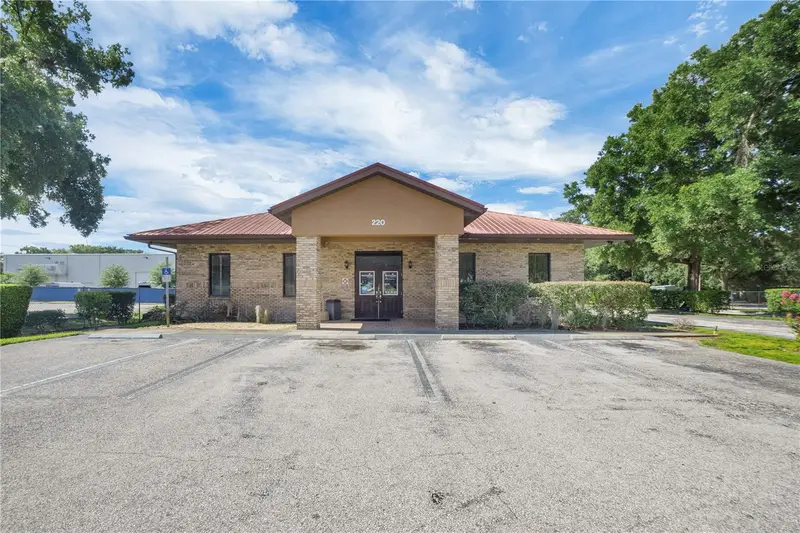220 Avenue O Se, FL