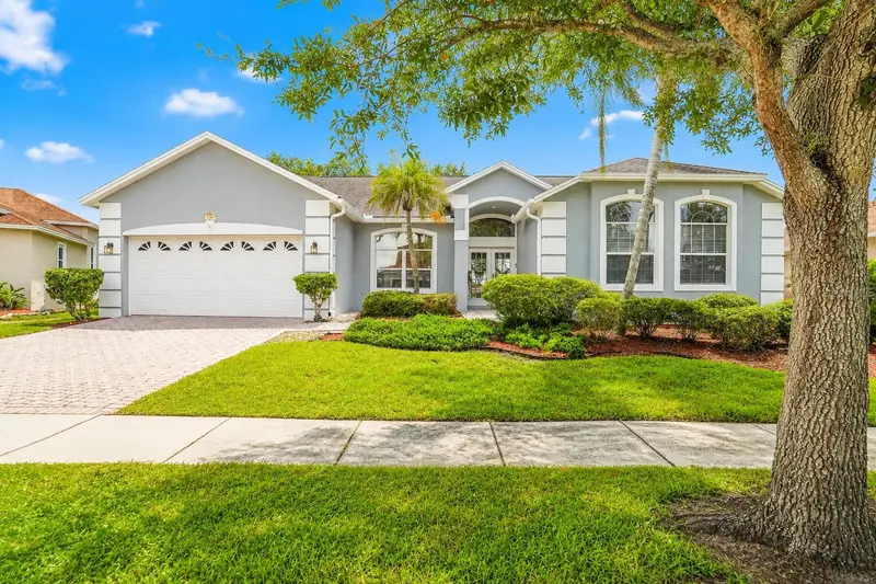 339 Isle Of Sky Circle, FL