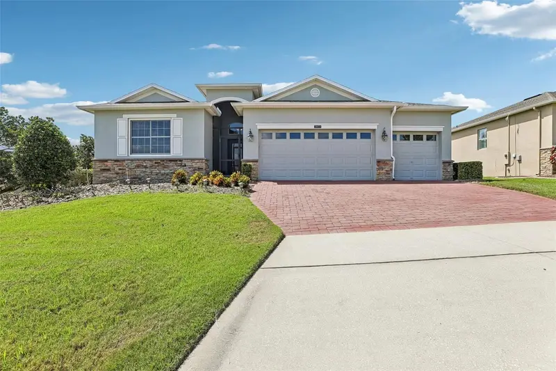 Clermont listing