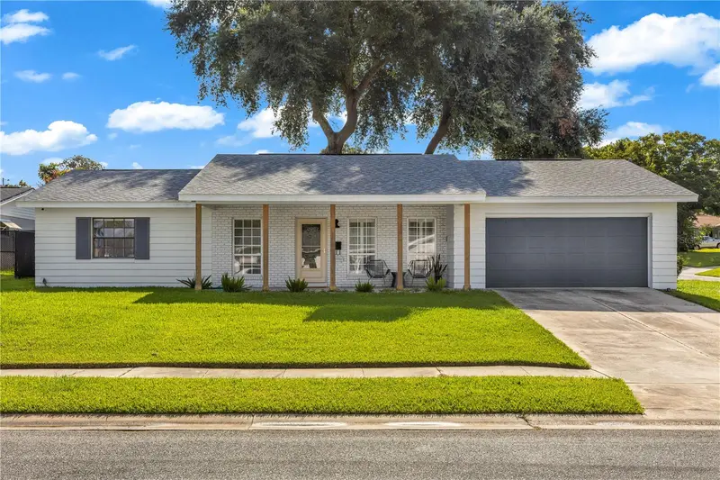 611 Bryan Ct, FL
