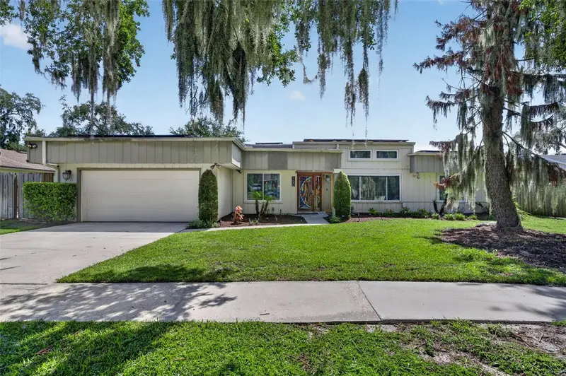120 Slade Dr, FL