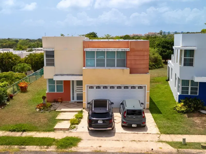 La Costa Garden Homes C6 Calle 2, PR