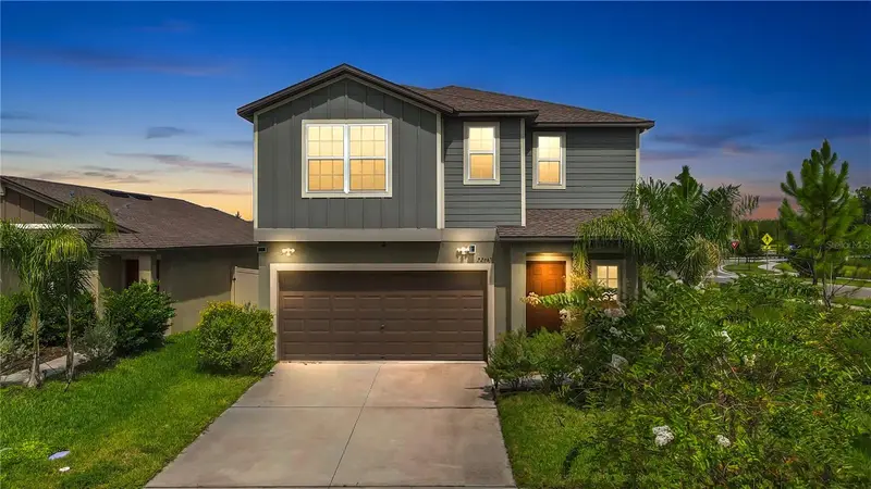 22547 Storybook Cabin Way, FL